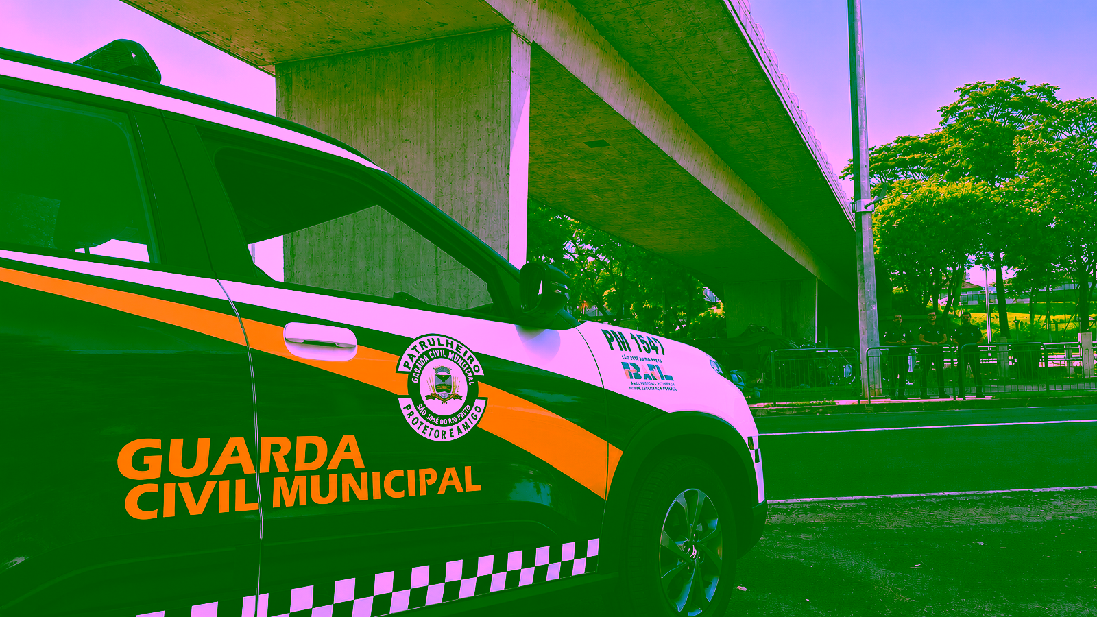 Pedestre é cercado por cinco criminosos, agredido e roubado no Centro de Rio Preto (SP)
