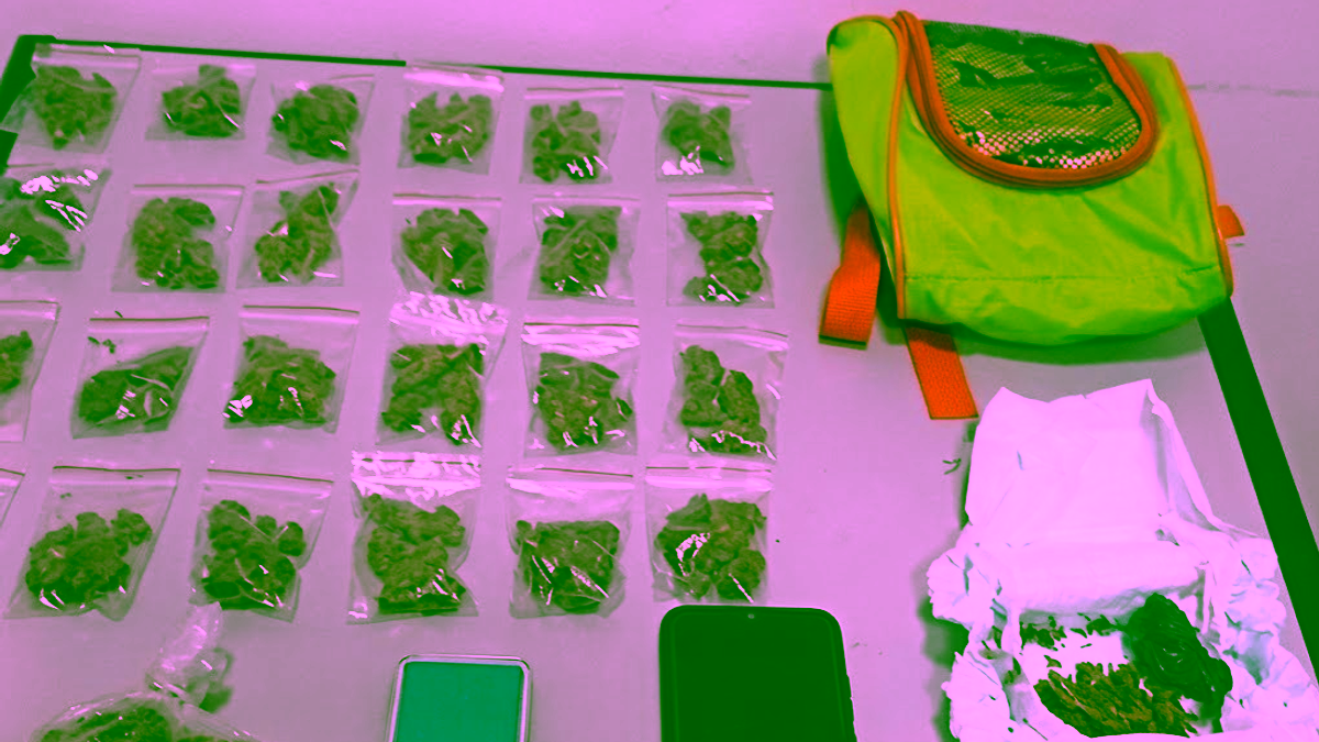 Traficante é preso após esconder maconha em fralda de criança em Mirassol (SP)