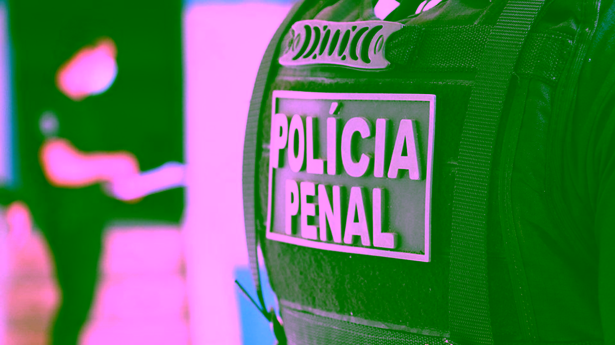 Mulher é presa ao tentar entrar com maconha escondida no chinelo em presídio de Rio Preto