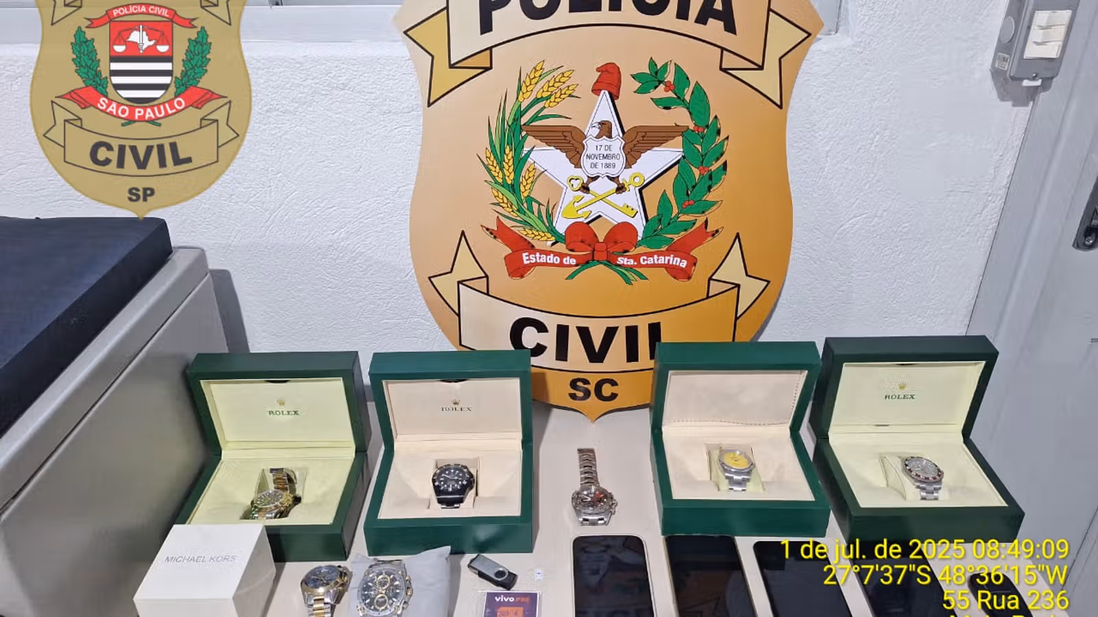 Polícia Civil de Rio Preto (SP) prende quadrilha especializada em roubo de caminhões no país